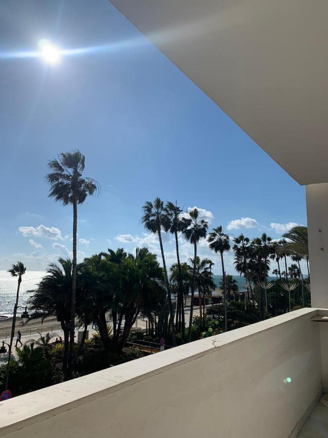Beachfront Primera Linea De Playa En Casco Antiguo Estepona Buitenkant foto
